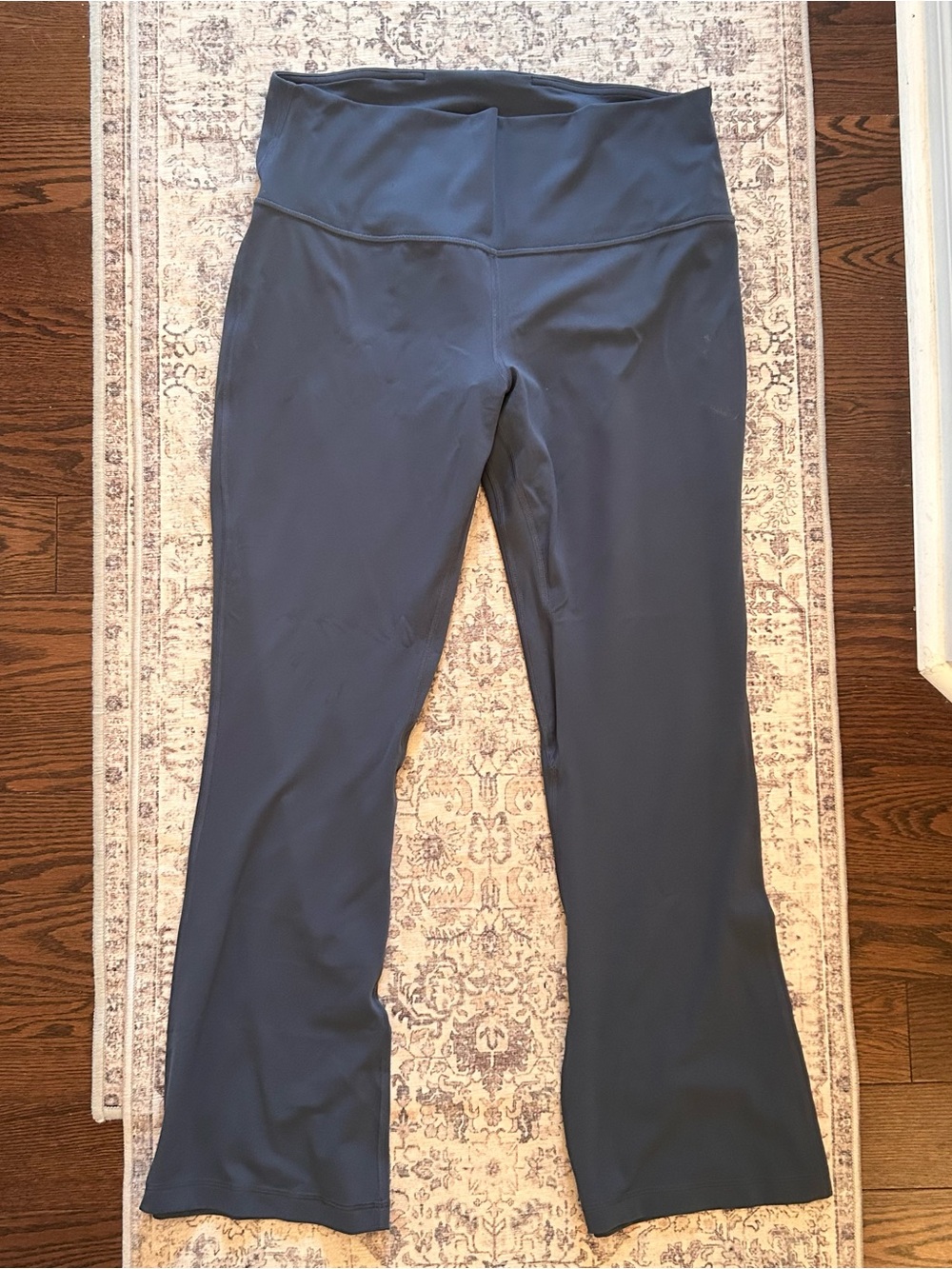 Lululemon Align High-Rise Mini-Flared Pant
Iron Blue